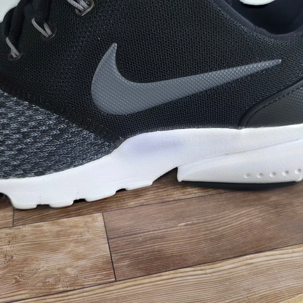 Nike Presto Fly SE GS Kids Size 6Y Black Anthracite   Running Shoes AA3060-001